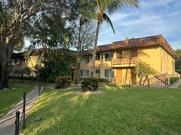 2531 NW 39th Terrace #102, Lauderdale Lakes, FL 33311