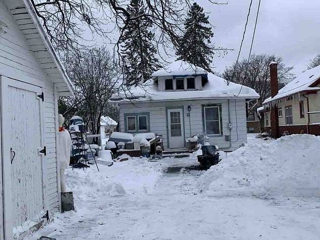 2nd image of 3023 31st Ave S