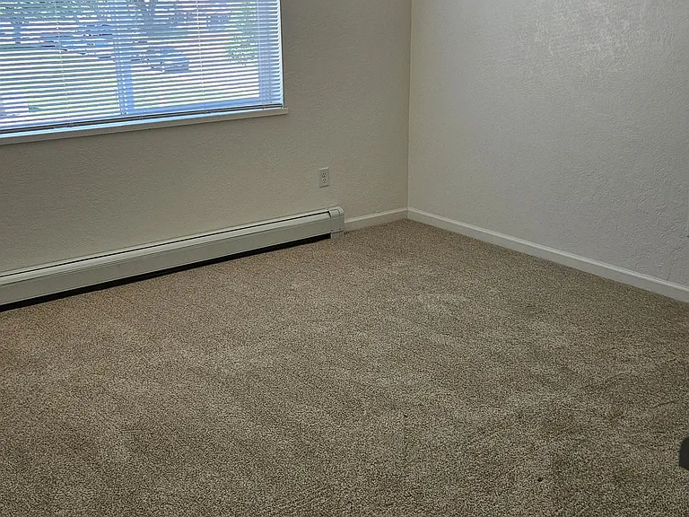 Mesa Vista Apartments — Photo 12