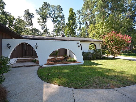 4th image of 313 E Wynngate Dr