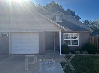 3403 SW Victoria Pl APT 2, Bentonville, AR 72712