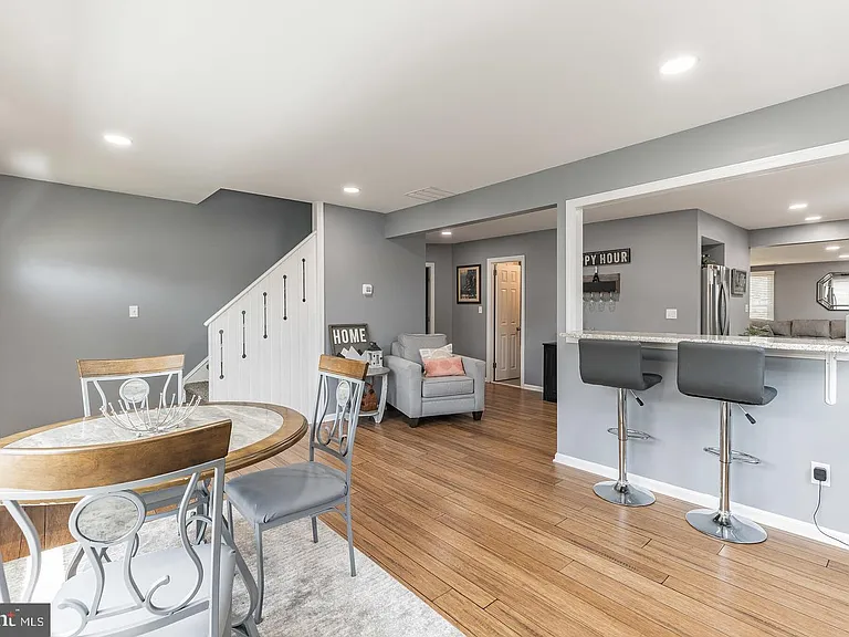 215 W Gloucester Pike — Photo 5