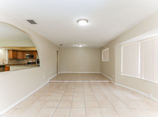 5214 Harrison St, Hollywood, FL 33021