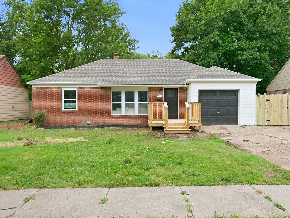 1st image of 1833 S Parkwood Ln