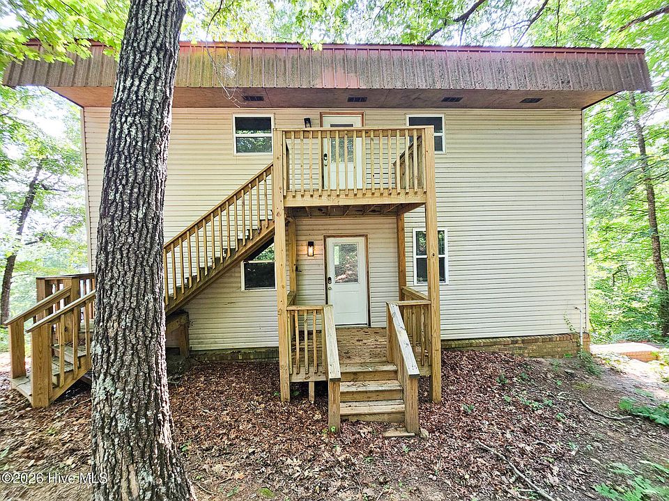 1st image of 128 Manor Drive #A & B
