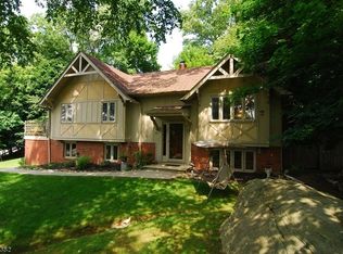 90 Warren Rd, Sparta, NJ 07871