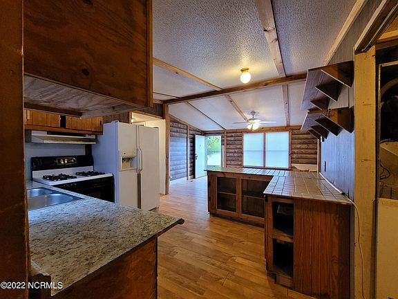 4th image of 599 Trellis Ct SE
