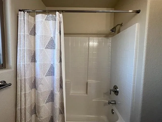 2843 E Luna Vis — Photo 25