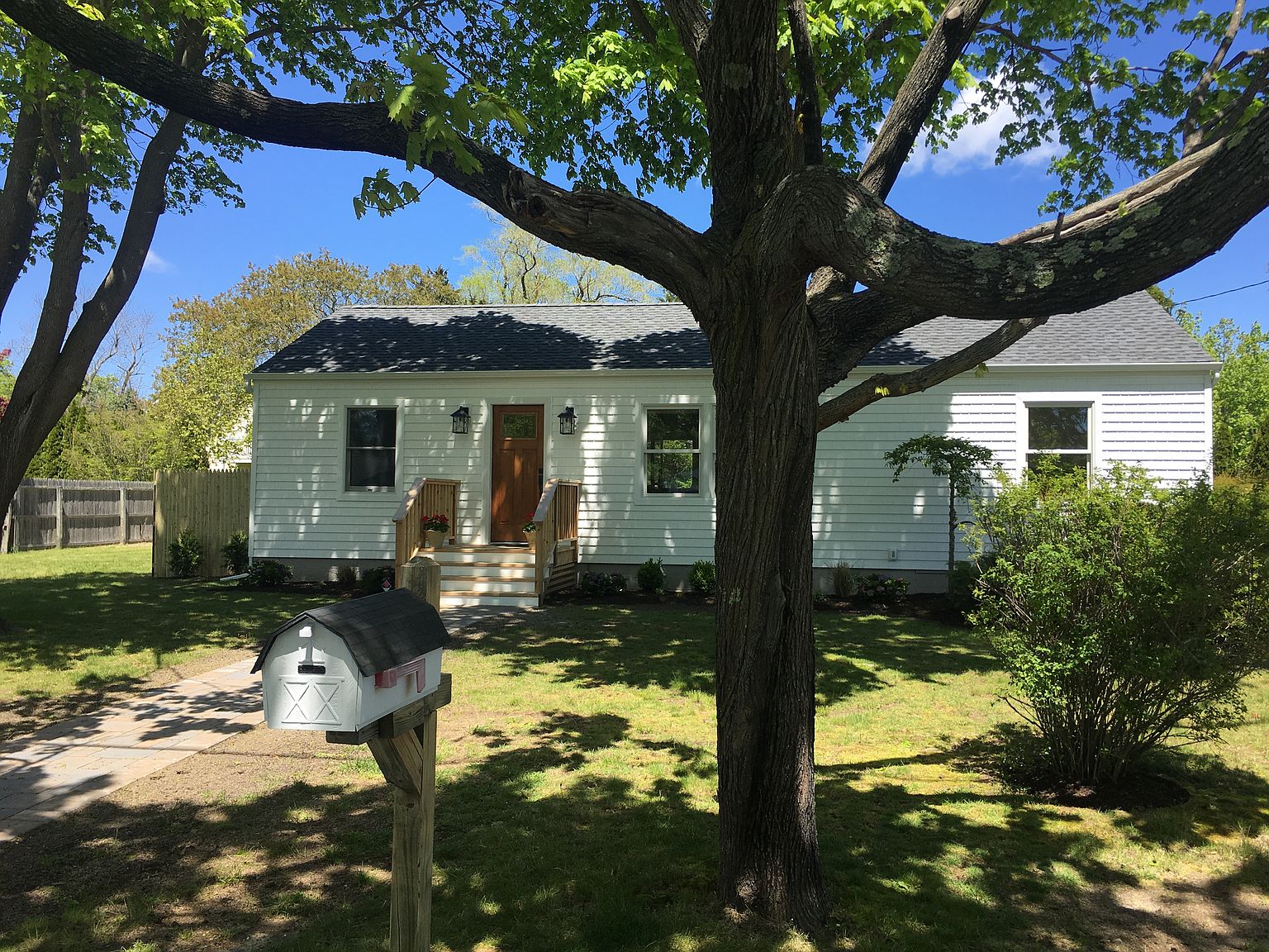 19 Hallock Rd, East Quogue, NY 11942 Zillow