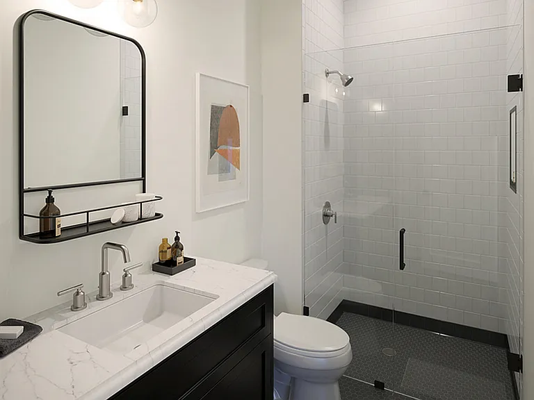 621 W. Belmont — Photo 3
