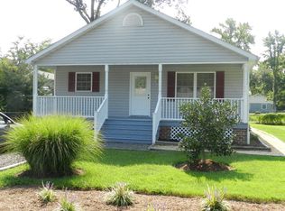 156 10th St, Colonial Beach, VA 22443