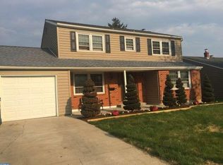 319 S Booth Dr, New Castle, DE 19720