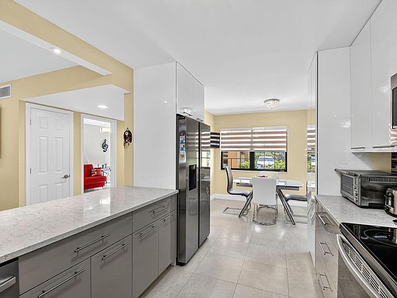 4th image of 6448 Aspen Glen Circle #0