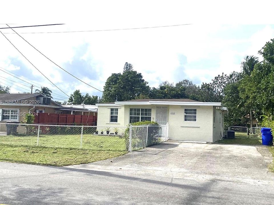 1st image of 1512 N 58th Ave