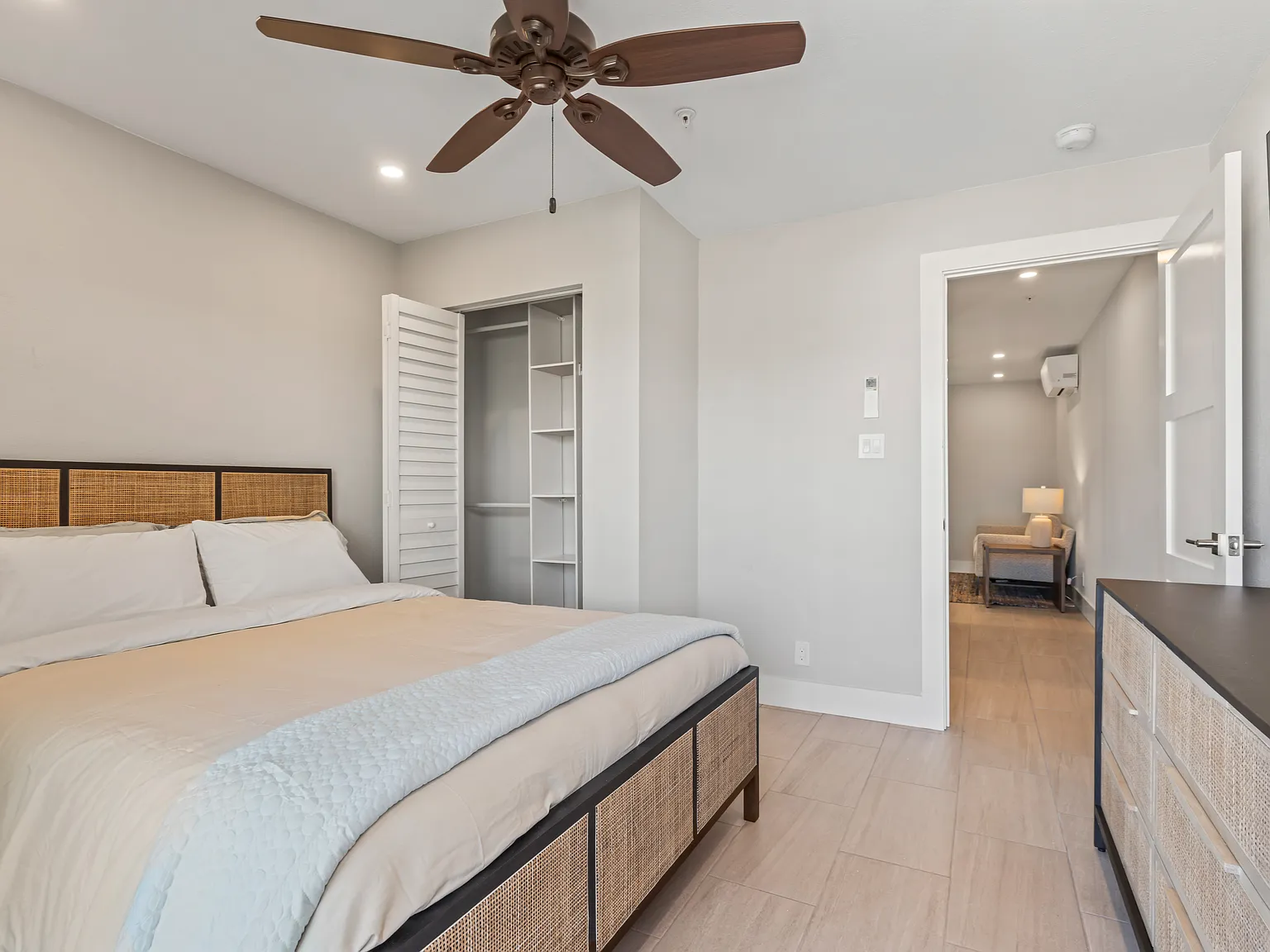 1 bed, $2,850 — Photo 3