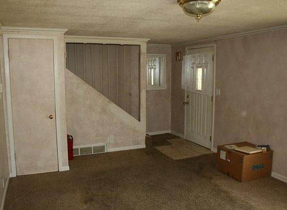 4th image of 8538 Grandview Ln