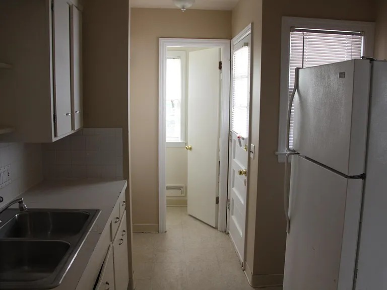 1519 Giddings Ave SE — Photo 7