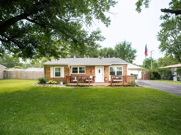 35 Tracy Rd, New Whiteland, IN 46184