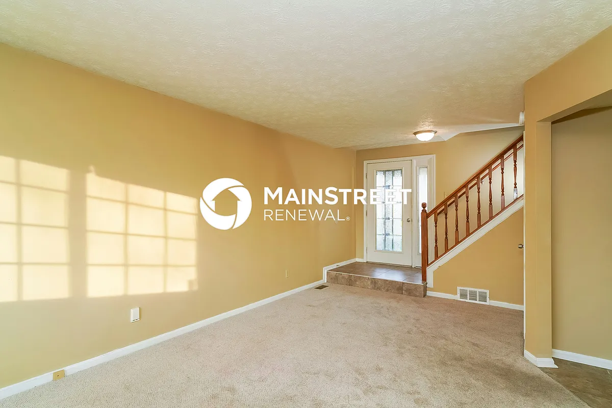 Living Room - 132 Westridge Pl