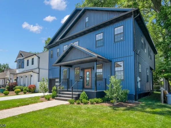 22 N 14Th St, Kenilworth Boro, NJ 07033