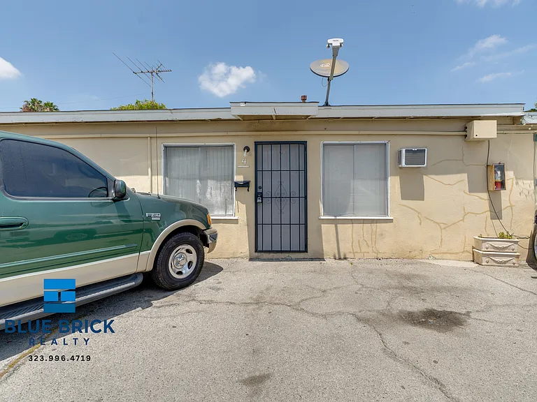 7910 Willis Ave #4 — Photo 14
