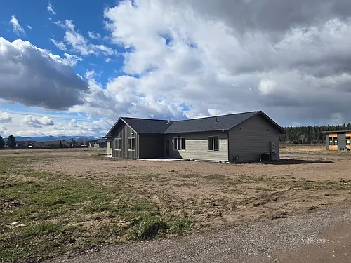 1522 Trumble Creek Rd Photo 1
