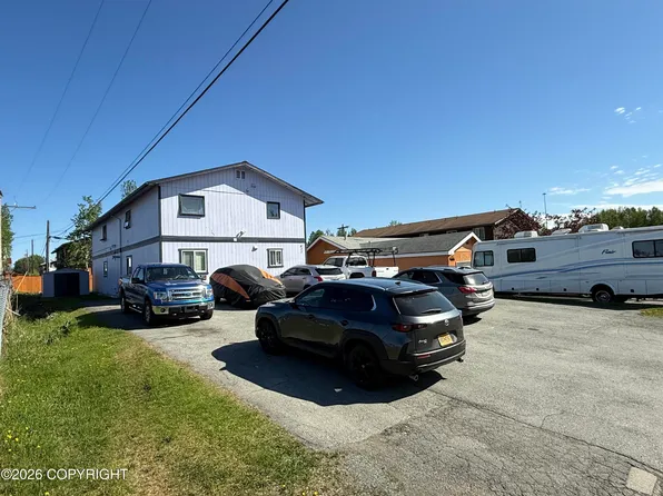 821 E 46th Ct, Anchorage, AK 99503