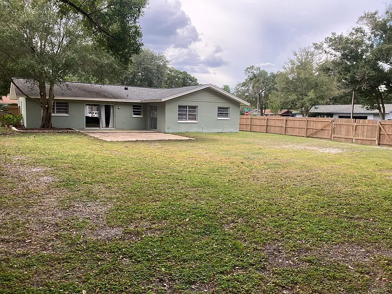 115 Kendale Dr — Photo 21