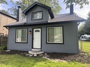 28150 Hiller St, Harrison Township, MI 48045