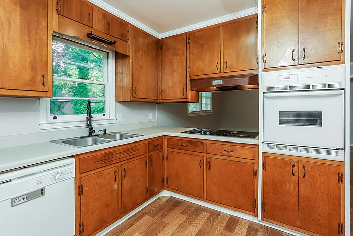 1320 N Cherokee Ave — Photo 10