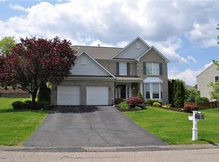 7012 Highland Creek Dr, Bridgeville, PA 15017