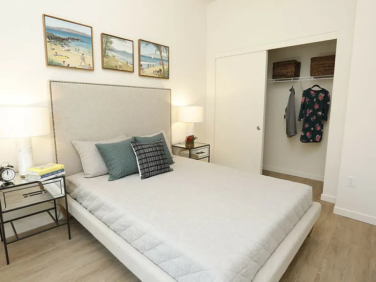 11 Marche Apartments — Photo 34