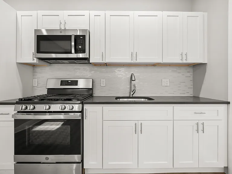 5244 Spruce St #4 — Photo 5