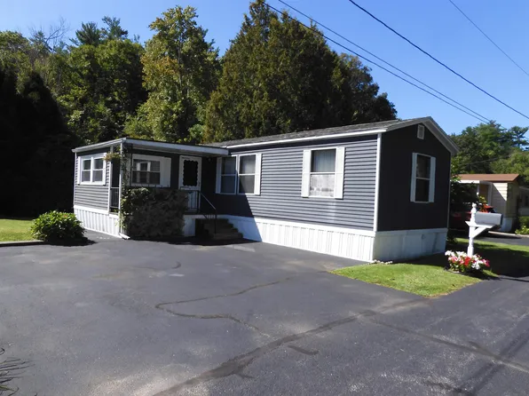 7 Trailerhome Drive, Salem, NH 03079