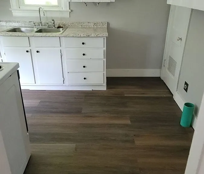 1411 Hill St — Photo 16