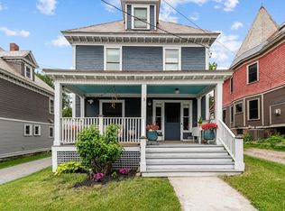 54 Bayview St, Burlington, VT 05401