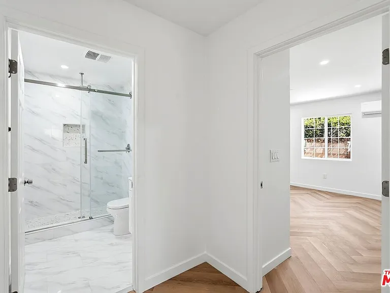 11445 Delano St — Photo 11
