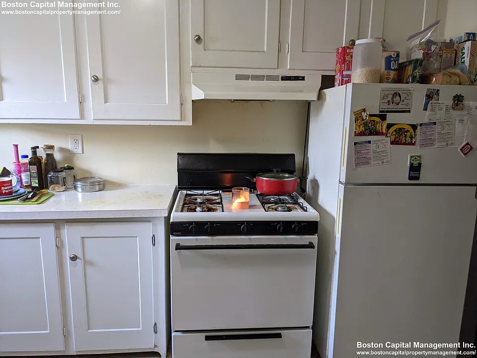 464 Highland Ave #1