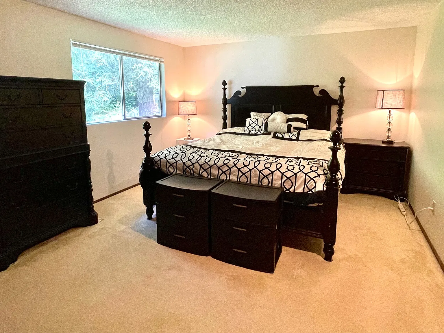 NE 155th St, Kirkland — Photo 4