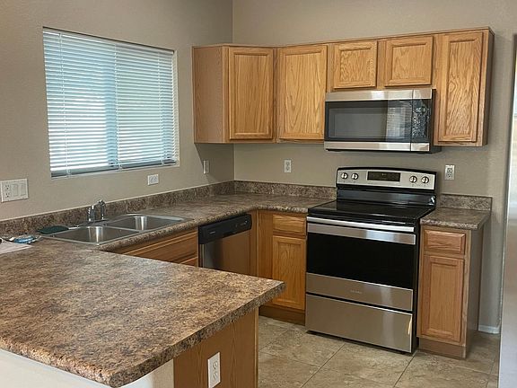 2nd image of 11843 W Fontenelle Dr