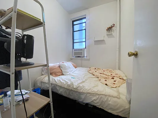 Rented by Ethan Blinder, LREB | media 26