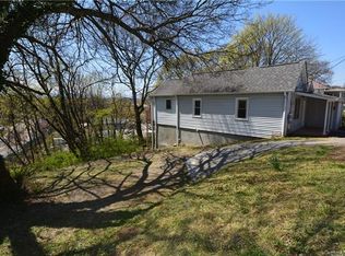 12 Dundee St, Asheville, NC 28801