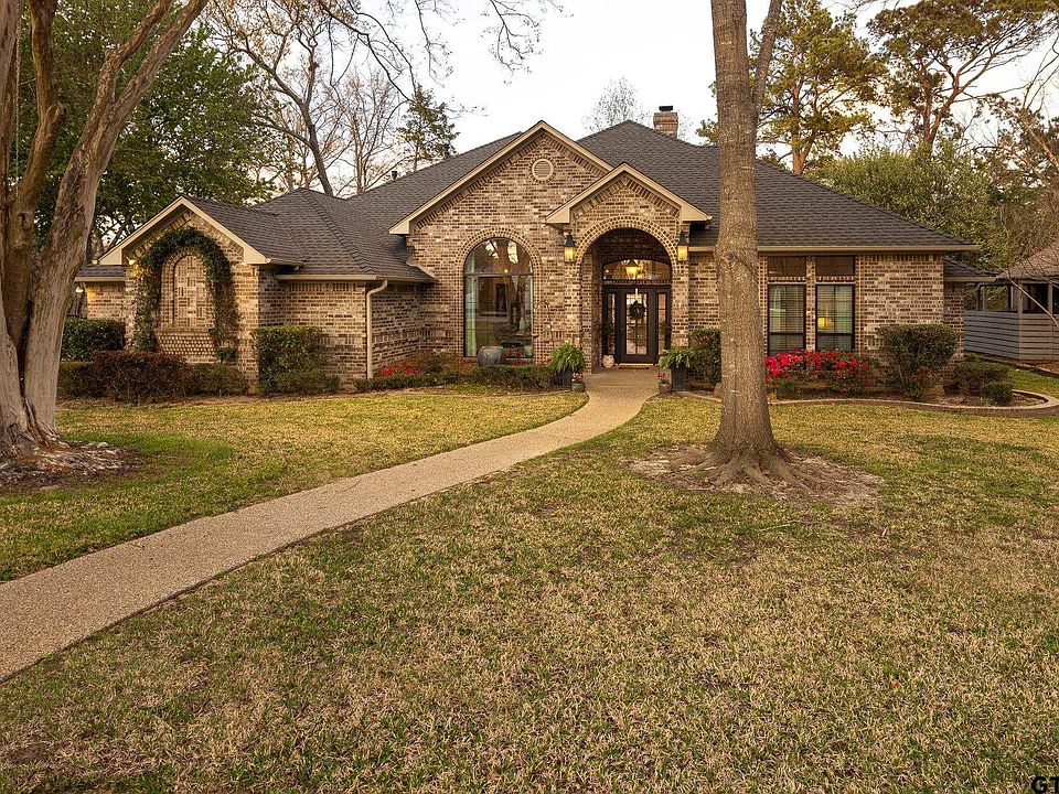 1st image of 4010 Pinecreek Dr
