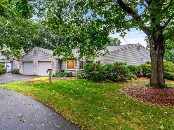 33 Walden Pond Drive, Nashua, NH 03064-2877