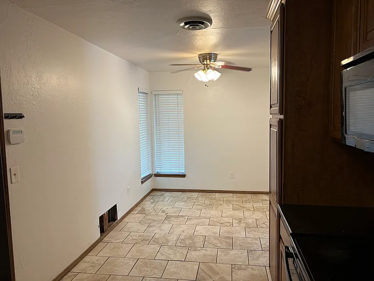 1904 Lanesboro Dr — Photo 19