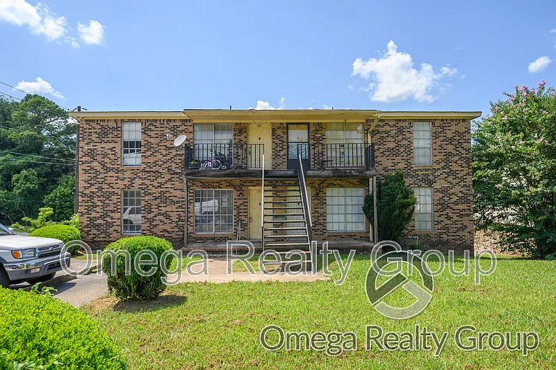 8010 4th Ave #100