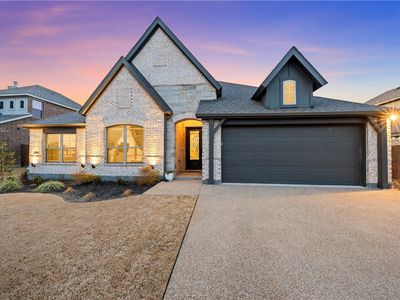 904 Edinburgh Dr, Mcgregor, TX, 76657