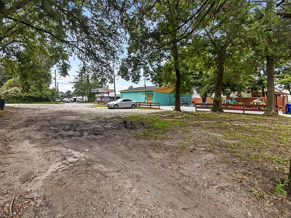 2nd image of 2911 Alabama Dr