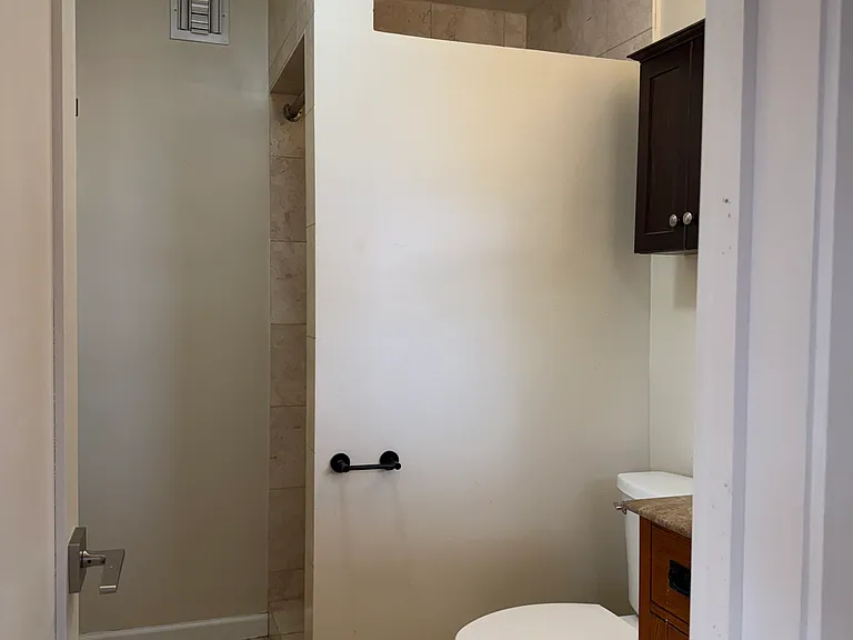 222-3 E Roger Rd #1 — Photo 6