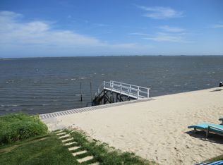 33 Romana Dr, Hampton Bays, NY 11946